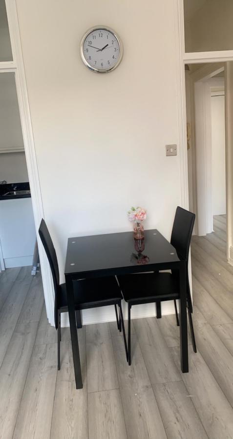 Spacious 2 Bedroom Flat In Paddington London Eksteriør billede